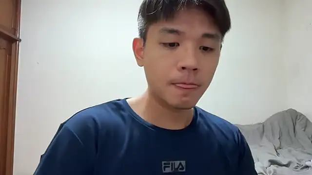 Snapshot of Foxfoxfox4 chatting on 13, 4, 2026 Foxfoxfox4 online show from 13, 4, 2026