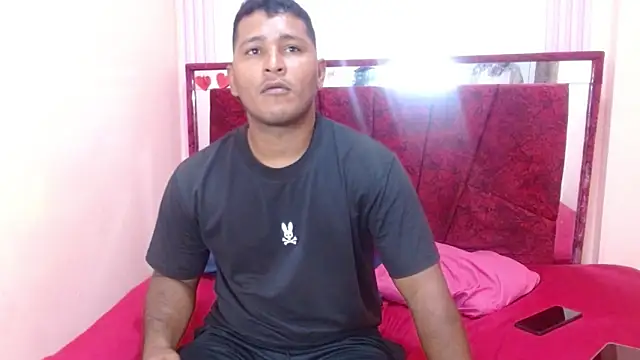 Snapshot of brutal_sex_love chatting on 21, 5, 2026 brutal sex love online show from 21, 5, 2026