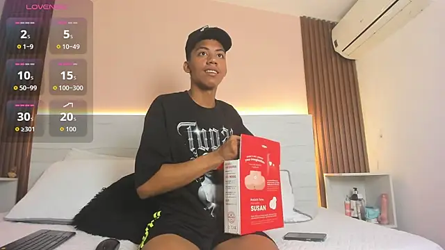 Brunette  boy online show from 10, 9, 2025