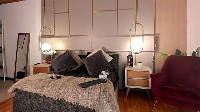 Snapshot of Lina_Montclair chatting on 24, 2, 2026 Lina Montclair online show from 24, 2, 2026