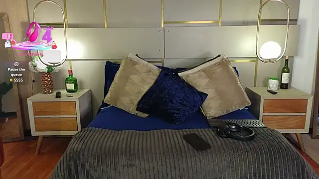 Snapshot of Lina_Montclair chatting on 11, 4, 2026 Lina Montclair online show from 11, 4, 2026