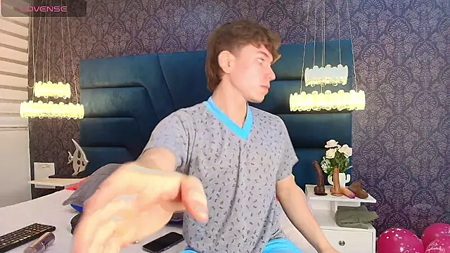 Snapshot of TaylerWhite chatting on 18, 1, 2026 TaylerWhite online show from 18, 1, 2026