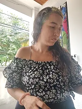 marly charm  online show from 17, 10, 2025