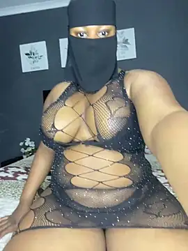 Thick Ass Barbiie online show from 18, 6, 2026
