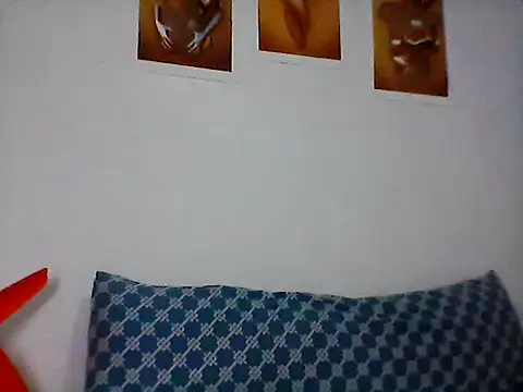 Snapshot of nhayasquirt chatting on 14, 10, 2025 nhayasquirt online show from 14, 10, 2025