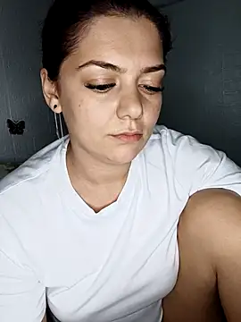 Snapshot of LadyNora chatting on 12, 11, 2025 LadyNora online show from 12, 11, 2025