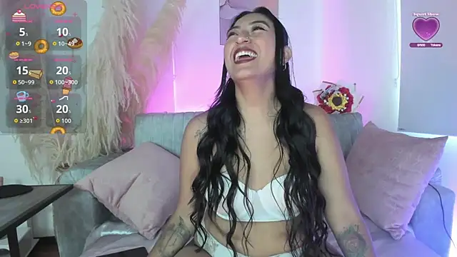 Snapshot of cami_velvet chatting on 24, 9, 2025 cami velvet online show from 24, 9, 2025