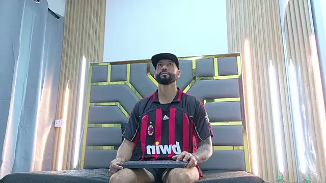 Snapshot of yorbymaxx chatting on 10, 1, 2026 yorbymaxx online show from 10, 1, 2026