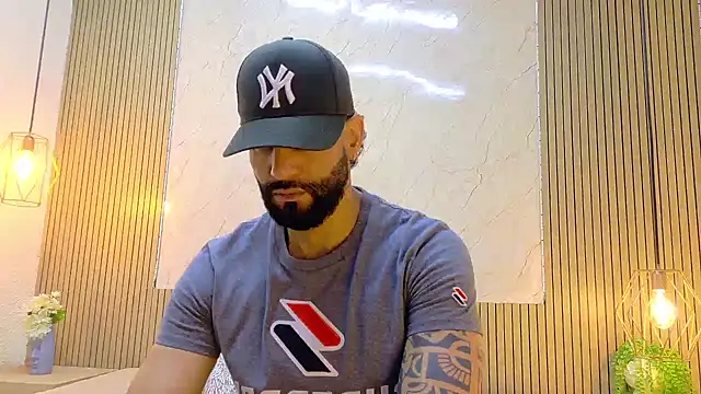 Snapshot of yorbymaxx chatting on 28, 7, 2026 yorbymaxx online show from 28, 7, 2026