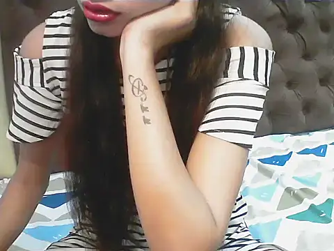 Snapshot of elize__ chatting on 9, 9, 2025 elize   online show from 9, 9, 2025