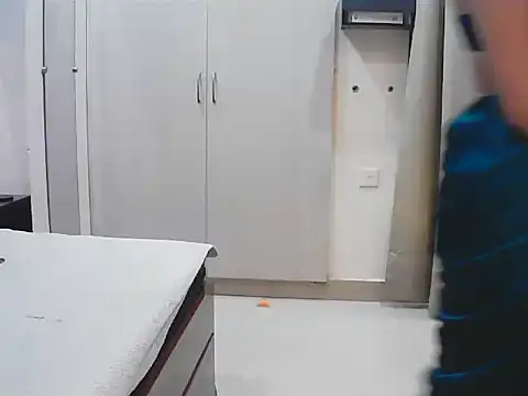 Snapshot of elize__ chatting on 11, 9, 2025 elize   online show from 11, 9, 2025