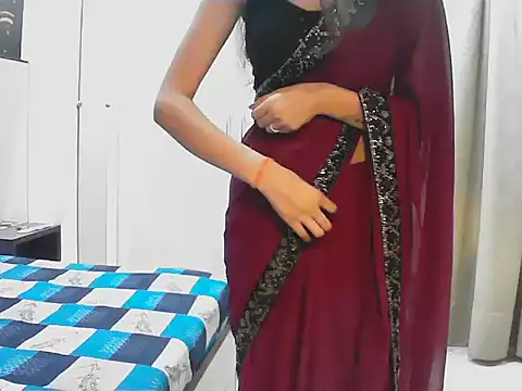 Snapshot of elize__ chatting on 3, 10, 2025 elize   online show from 3, 10, 2025