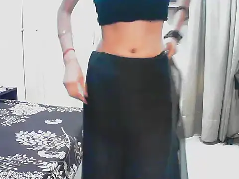 Snapshot of elize__ chatting on 9, 10, 2025 elize   online show from 9, 10, 2025