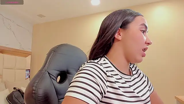 julieta rosee online show from 7, 10, 2025