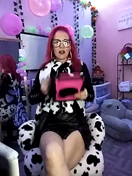 Purple2StayThnxx online show from 12, 10, 2025