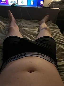 naughtycoupl98 online show from 31, 3, 2026