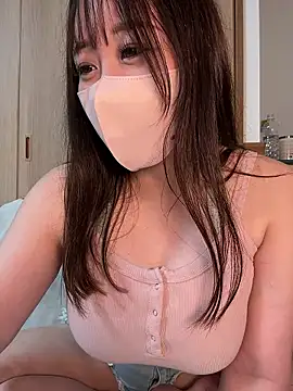 Snapshot of miyuki105 chatting on 4, 10, 2025 miyuki105 online show from 4, 10, 2025