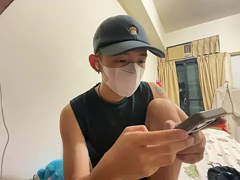 Snapshot of boyjoe10 chatting on 9, 4, 2026 boyjoe10 online show from 9, 4, 2026