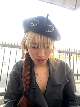 Sallem Pink online show from 11, 11, 2025