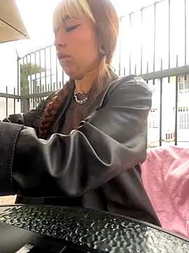 Sallem Pink online show from 24, 11, 2025