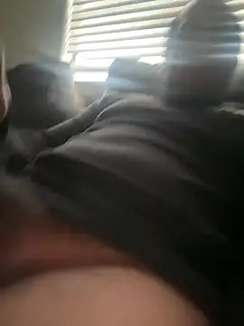 Snapshot of Mikeylovewetpussy chatting on 4, 5, 2026 Mikeylovewetpussy online show from 4, 5, 2026