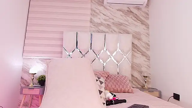 cataleya ebony  online show from 7, 1, 2026