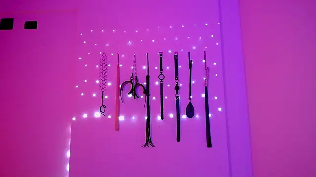 Snapshot of nina_kink chatting on 9, 4, 2026 nina kink online show from 9, 4, 2026