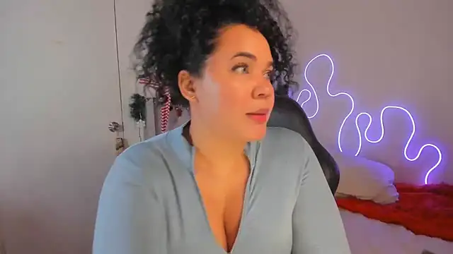 Snapshot of kristal_benet chatting on 16, 12, 2024 kristal benet online show from 16, 12, 2024