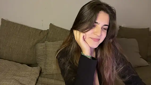 Snapshot of Vivalenti_Kiss chatting on 15, 11, 2025 Vivalenti Kiss online show from 15, 11, 2025