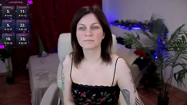 TinaMelt online show from 21, 11, 2025