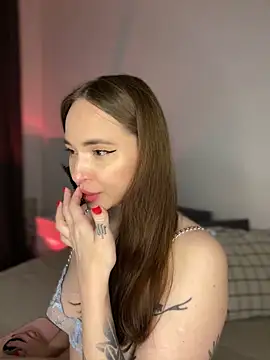Snapshot of AlexaSpark_ chatting on 27, 9, 2025 AlexaSpark  online show from 27, 9, 2025