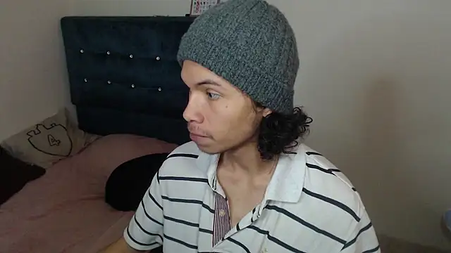 Xoxo Smiles online show from 28, 10, 2025