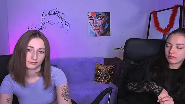 eva smiith  online show from 12, 11, 2025