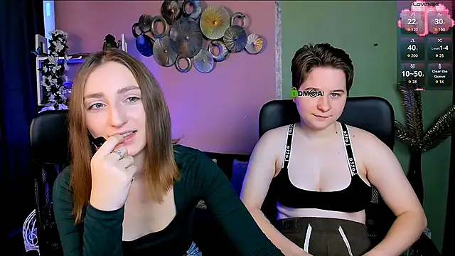 eva smiith  online show from 13, 11, 2025