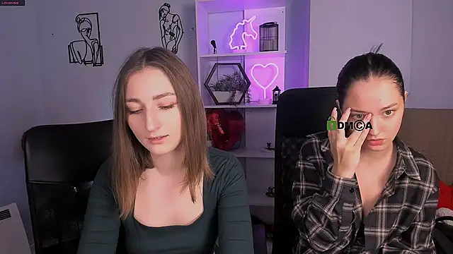 eva smiith  online show from 28, 11, 2025