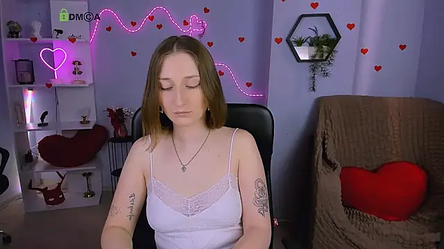 eva smiith  online show from 5, 6, 2026