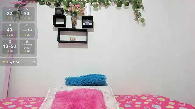 Snapshot of Anni_petite_ chatting on 19, 10, 2025 Anni petite online show from 19, 10, 2025