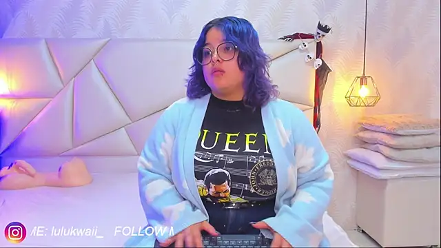 Snapshot of lulukawai16 chatting on 29, 10, 2025 lulukawai16 online show from 29, 10, 2025