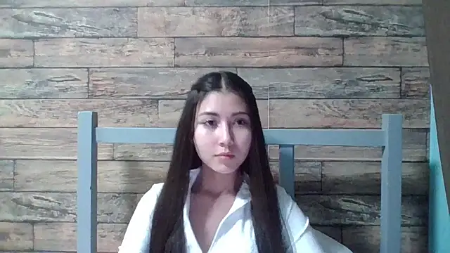 Snapshot of Virginia_Hicks chatting on 2, 10, 2025 Virginia Hicks online show from 2, 10, 2025