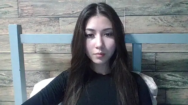 Snapshot of Virginia_Hicks chatting on 4, 10, 2025 Virginia Hicks online show from 4, 10, 2025