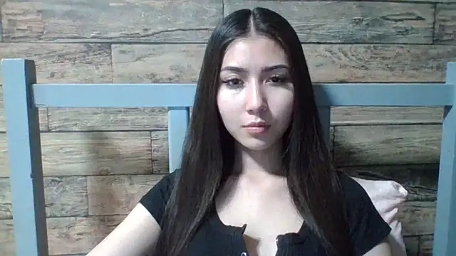 Snapshot of Virginia_Hicks chatting on 23, 11, 2025 Virginia Hicks online show from 23, 11, 2025