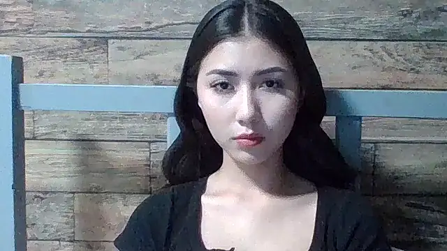 Snapshot of Virginia_Hicks chatting on 24, 11, 2025 Virginia Hicks online show from 24, 11, 2025