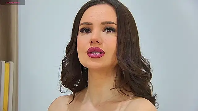 Snapshot of EmilyNovaa chatting on 17, 3, 2026 EmilyNovaa online show from 17, 3, 2026