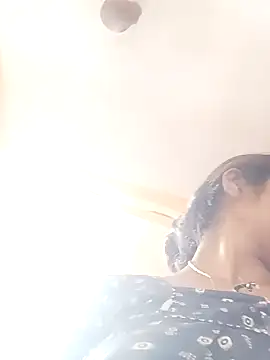 Snapshot of NISHU-TELUGU chatting on 5, 4, 2026 NISHU-TELUGU online show from 5, 4, 2026