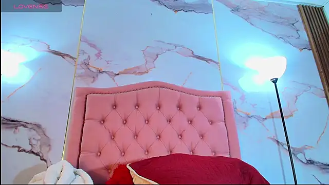 AlyaThompson online show from 28, 2, 2026