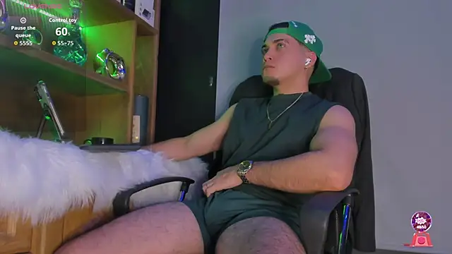 Snapshot of Gael_williams1 chatting on 9, 10, 2025 Gael williams1 online show from 9, 10, 2025