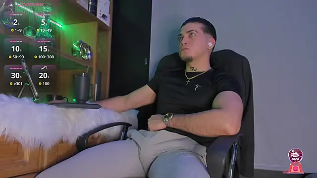 Snapshot of Gael_williams1 chatting on 3, 11, 2025 Gael williams1 online show from 3, 11, 2025