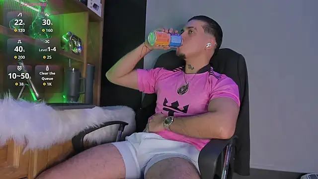 Snapshot of Gael_williams1 chatting on 19, 11, 2025 Gael williams1 online show from 19, 11, 2025