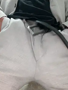 Snapshot of TheTurkishDelightinaSuit chatting on 20, 4, 2026 TheTurkishDelightinaSuit online show from 20, 4, 2026