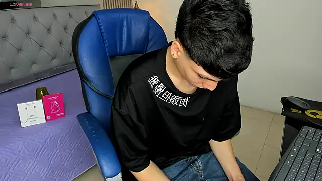 SamBlack  online show from 14, 4, 2026